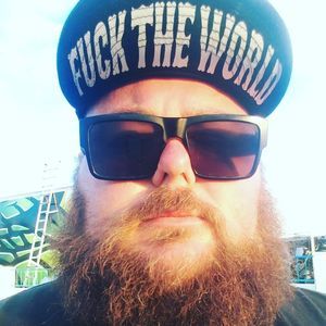 Meet your Posher, Chris